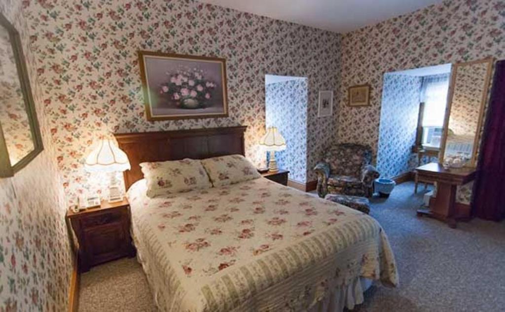 Carriage House Inn Фредериктон Номер фото